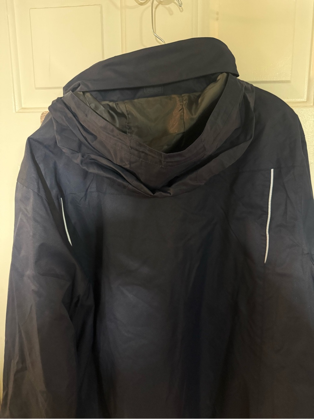 LabCorp Men's Navy Performance Rain Jacket - Picture 5 of 7
